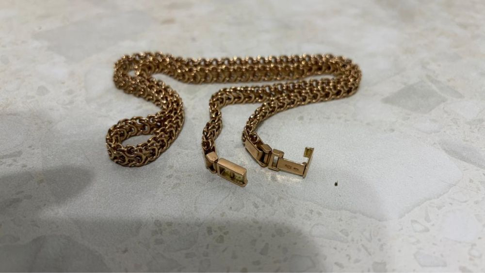 Продам цепочку на шею