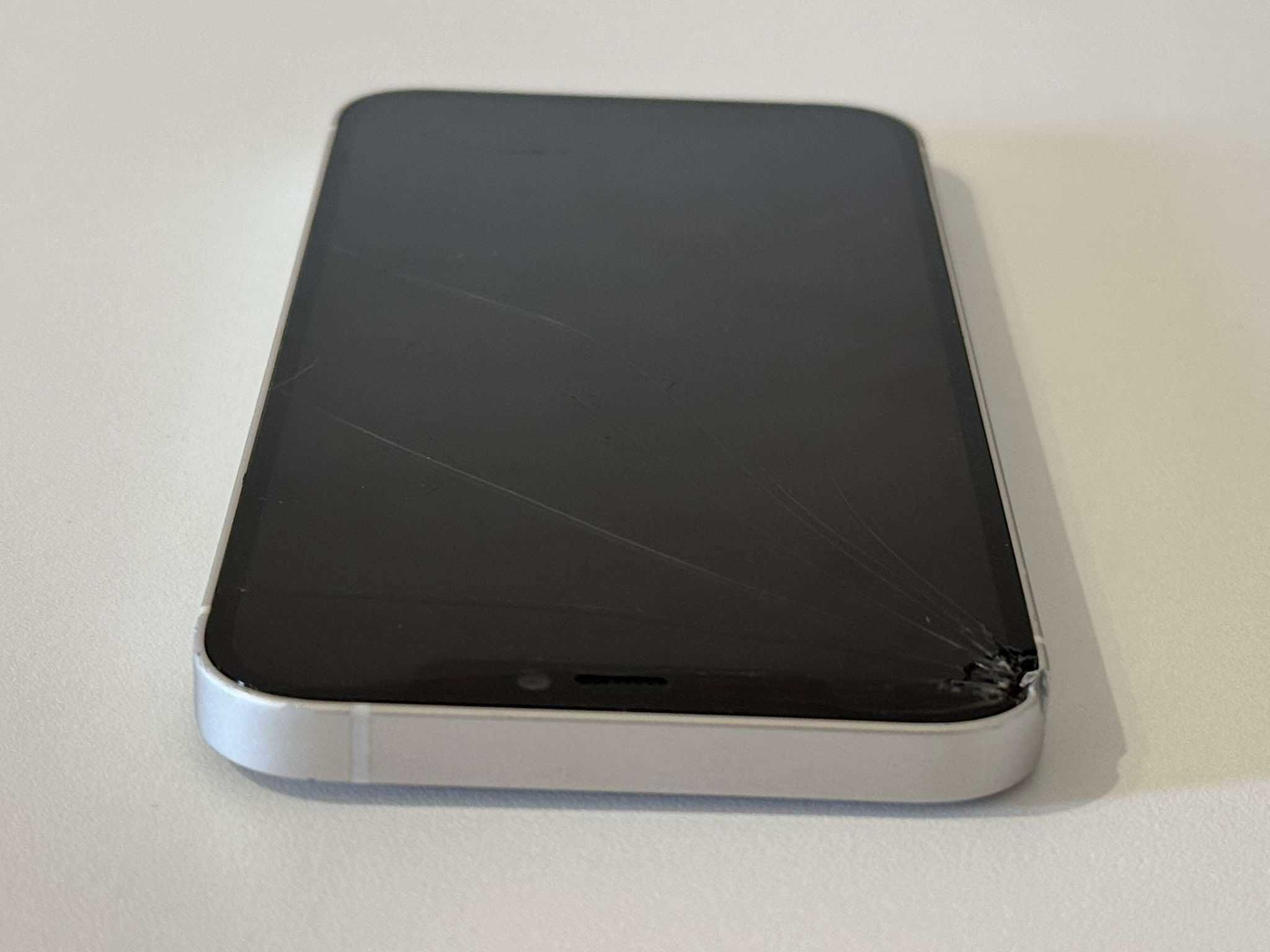 Бартер! iPhone 12 White (Бял)