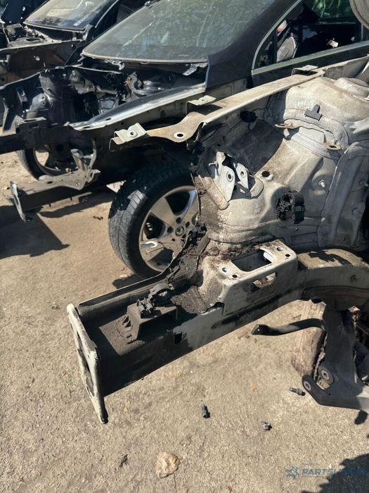 Semiaripa cu lonjeron  dreapta VOLKSWAGEN PASSAT B8 Variant 3G5 2014 - 2025