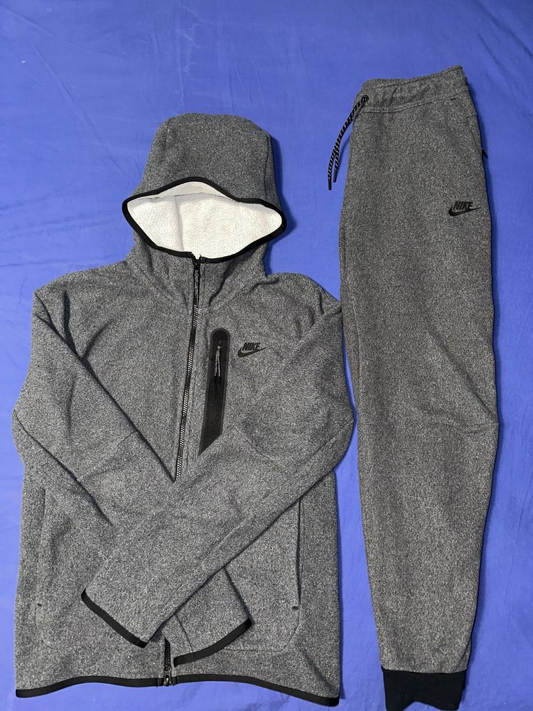NIKE Tech Fleece - Winter