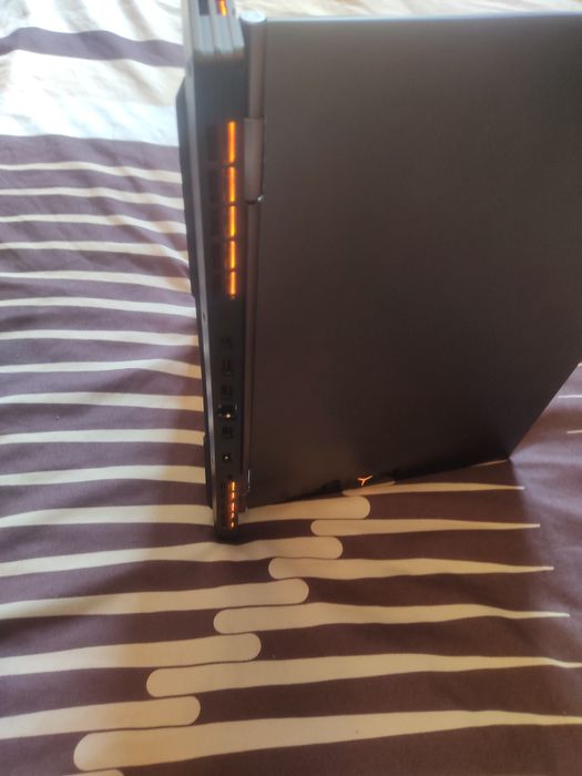 Vand laptop gaming Lenovo, i7 gen 9, gtx 1660ti 6gb