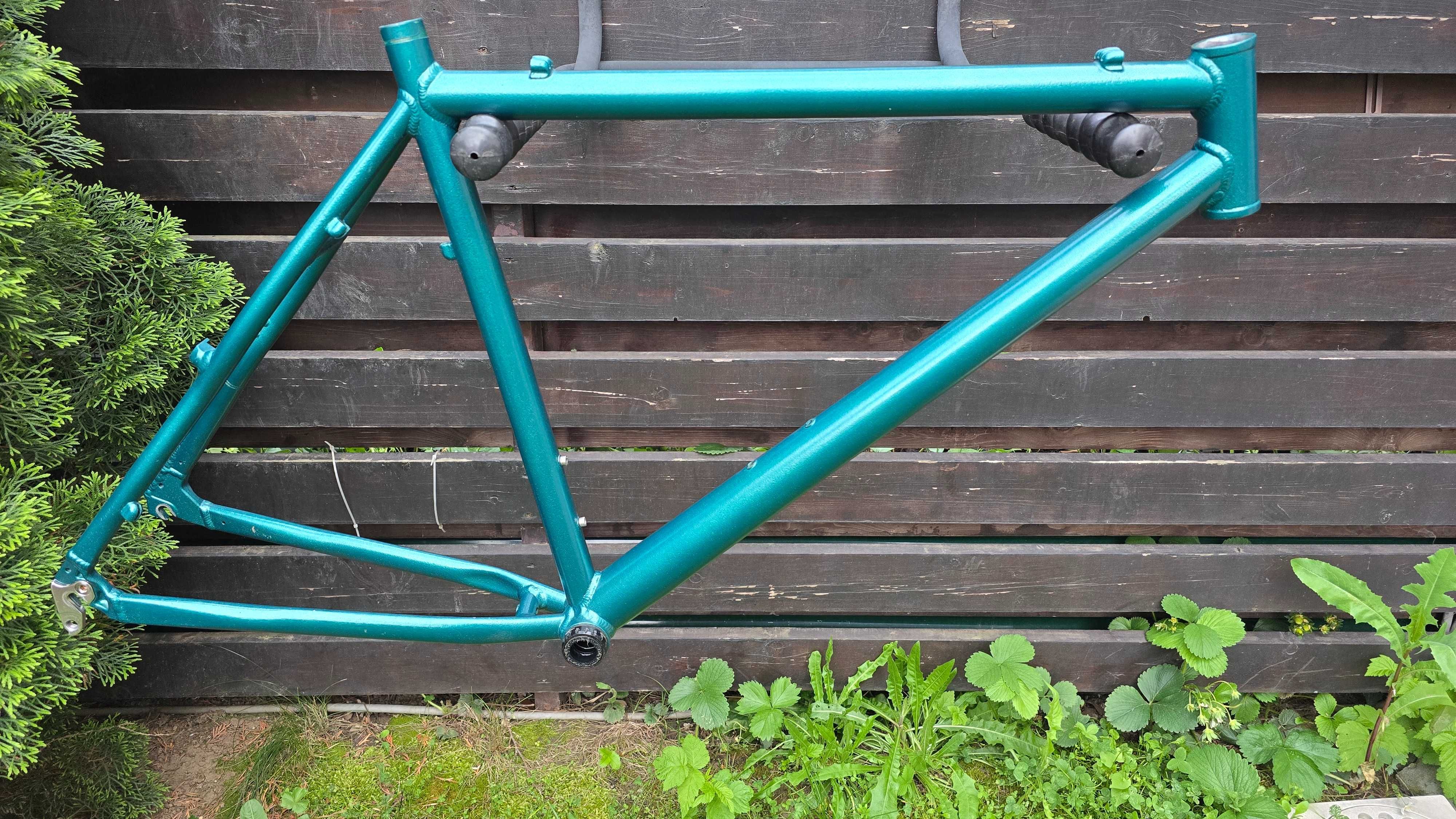Cadru aluminiu MTB si  roti Mavic 27.5 - marca Steppenwolf