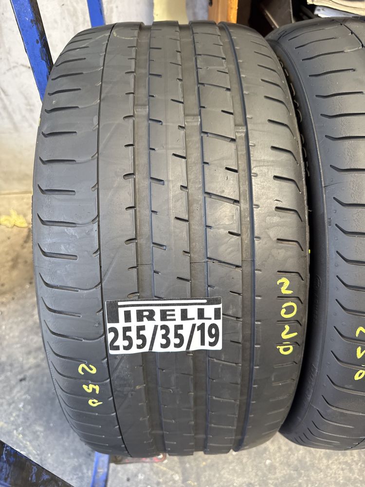 255/35/19 Pirelli