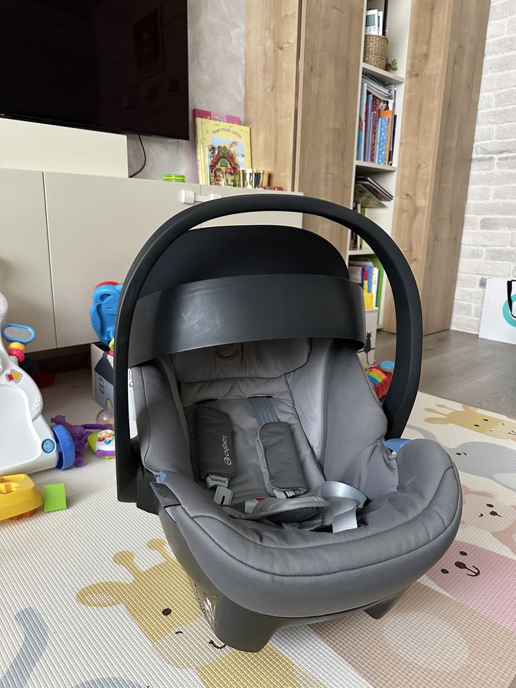 Стол за кола Cybex Aton 5