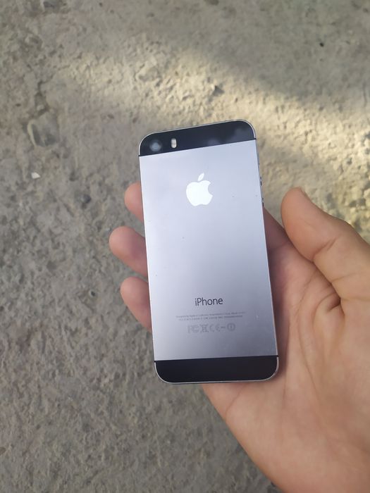 iPhone 5S. Radnoy Holatda.