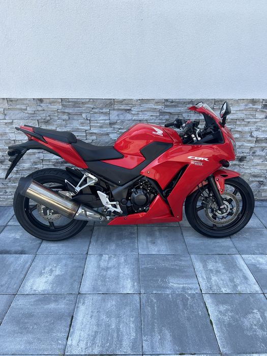 Honda Cbr 300r/2013/A2/service nou/impecabila