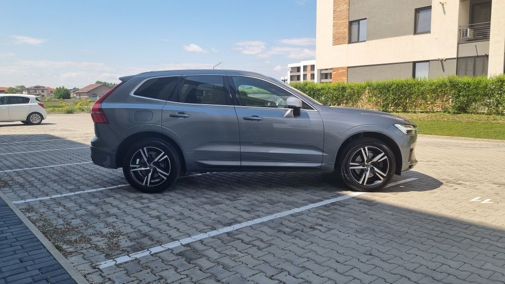 Volvo  XC 60 / R - DESING  / 2019  /  190 CAI