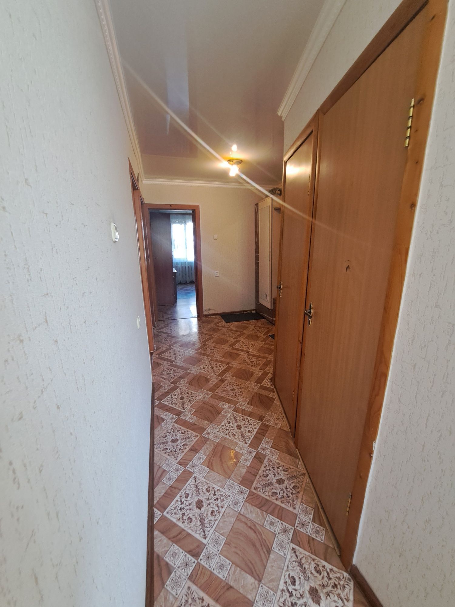 Продаём трехкомнатную квартиру на Горке Дружбы