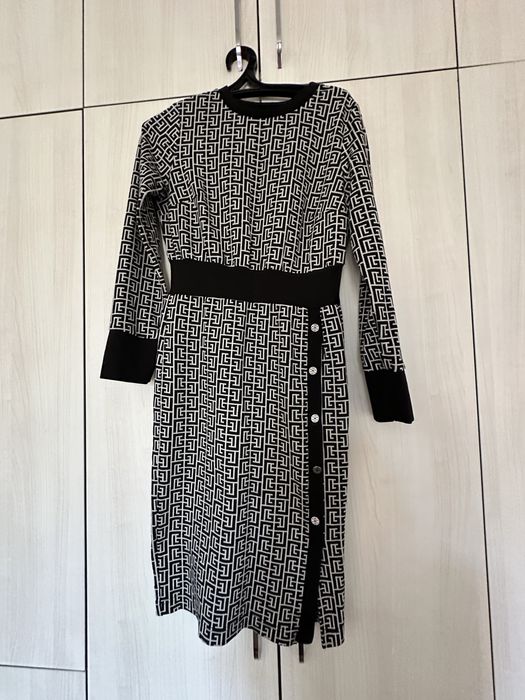 Платья  Турция ,  весна/Зима/ Осень. Можно на повседневку, на работу.