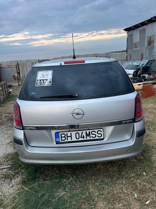 Vând Opel Astra H