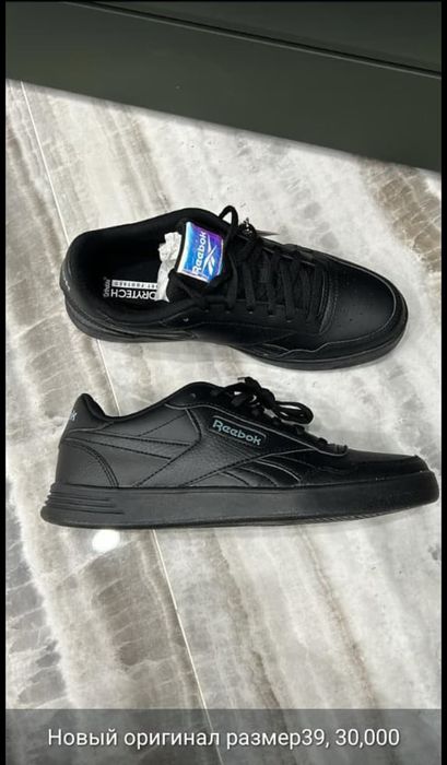 Кроссовки оригинал Бренда REEBOK