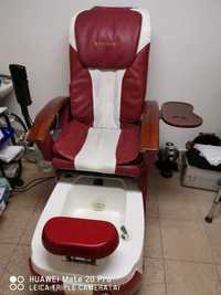 Стол за педикюр с ишияцо масаж.