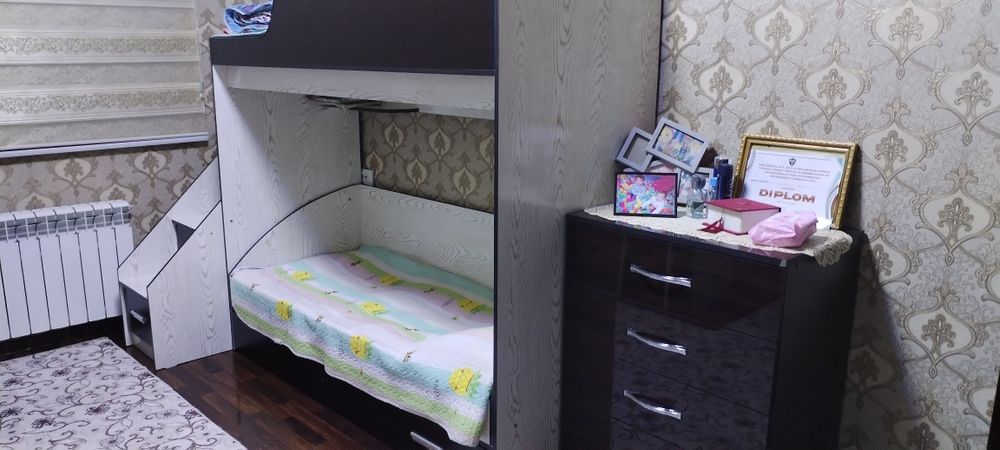 Детиский спальний комплект