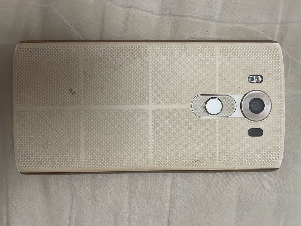 LG V10 telifoni o