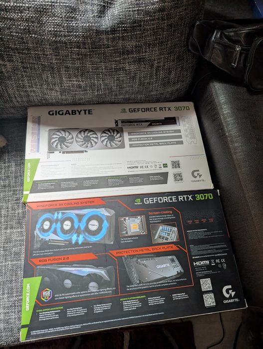 Okazie ‼️ Cutie Placa Video RTX 3070 si 4060!