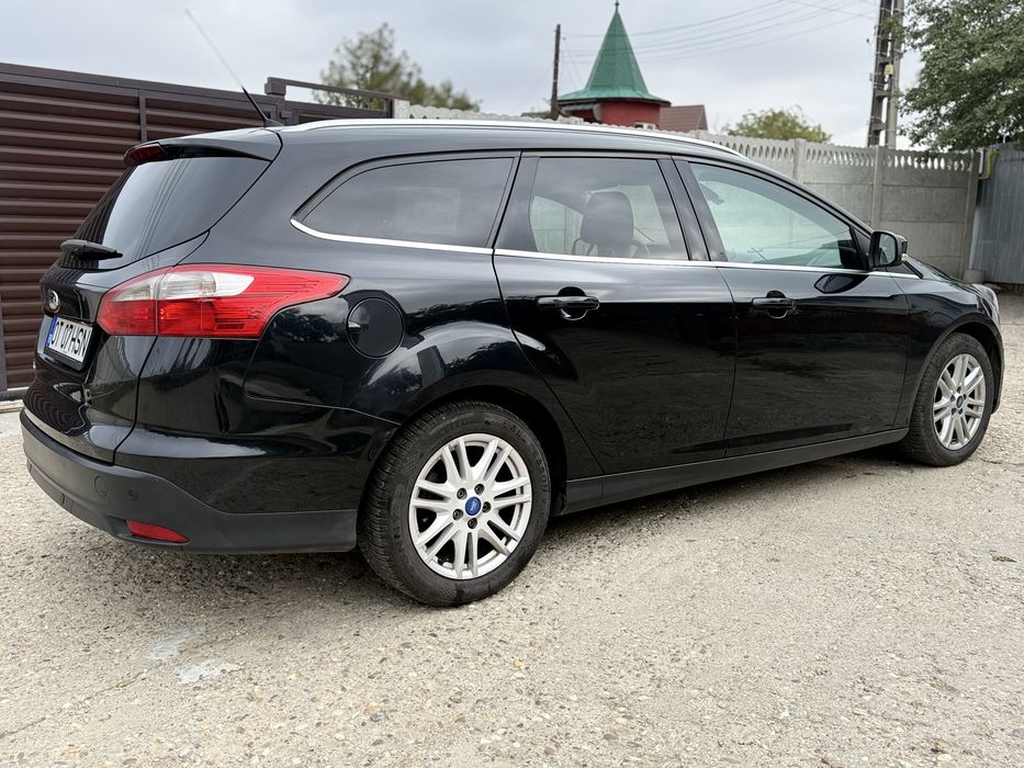 Ford focus III 1.6 2015