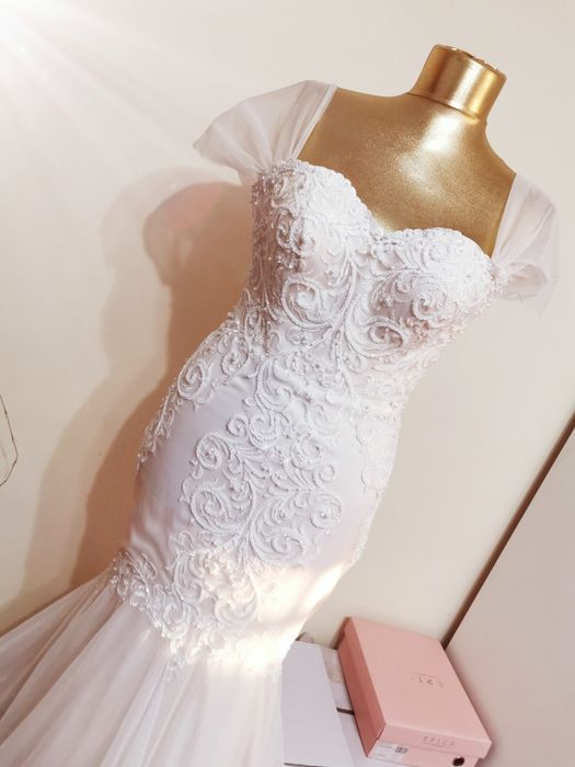 Rochie de mireasa tip sirena