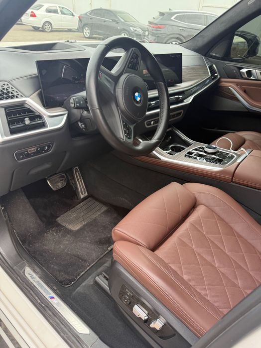 BMW X7 40i в  рассрочку