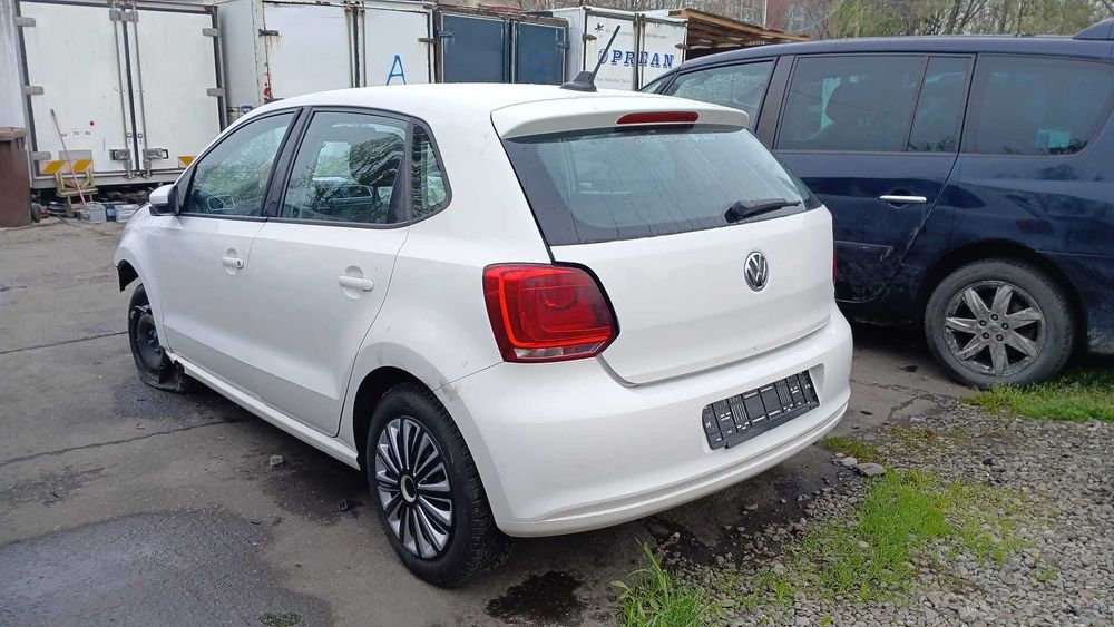 Dezmembrez VW POLO 6R - 1.2 Diesel Din 2011 -CFWA