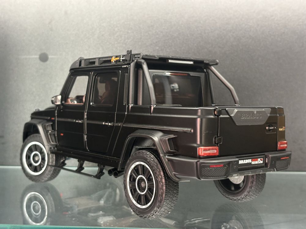 Macheta 1:18 Mercedes Brabus G800 adventure - Almost Real