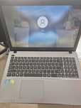 Laptop Asus X-550C  procesor I3  cu tastatura defecta