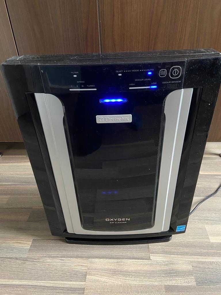 Vand purificator aer Electrolux Oxygen Z9124