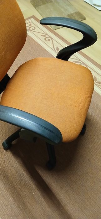 Scaun birou în  Cluj-Napoca