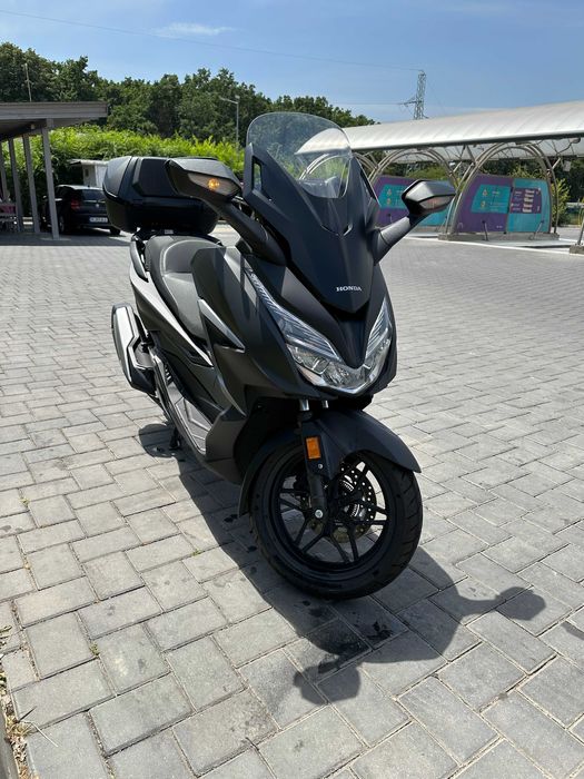 Scuter Honda  Forza 350