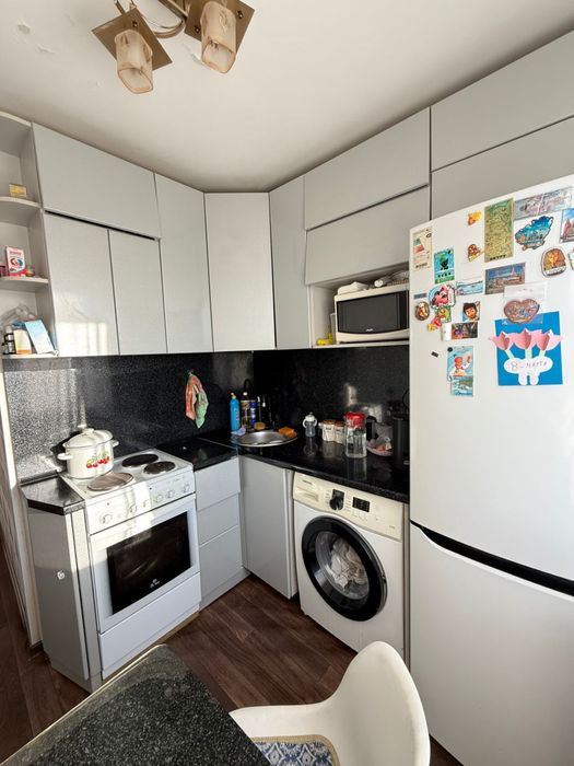 Продам 1 ком квартиру , Бектурова 17