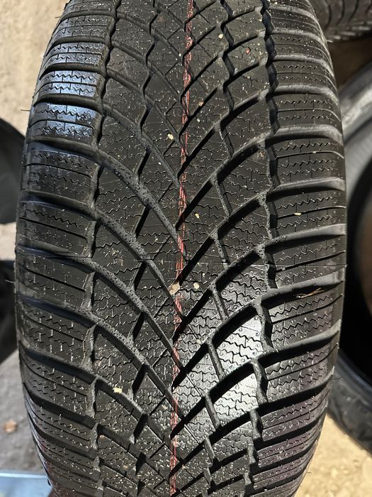 Anvelope iarna noi Bridgestone 215/55 R18 Blizzak LM005 99V XL