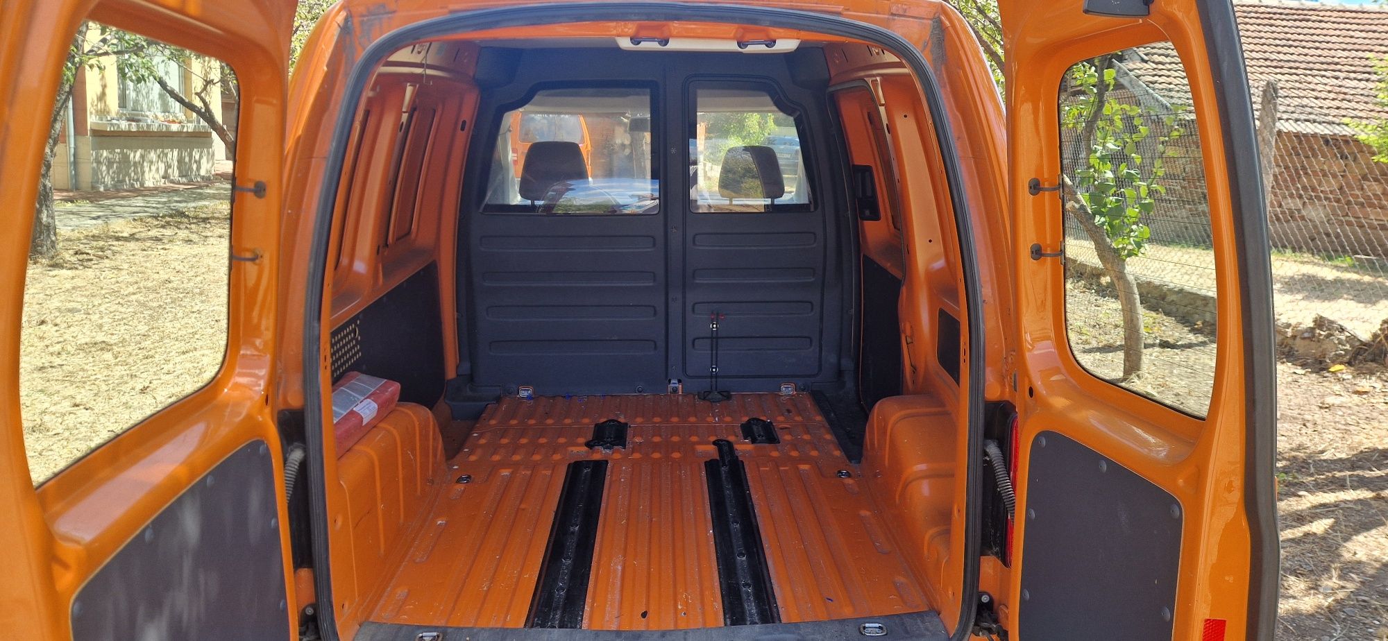 Vw Caddy 2000 куб. Метан бензин
