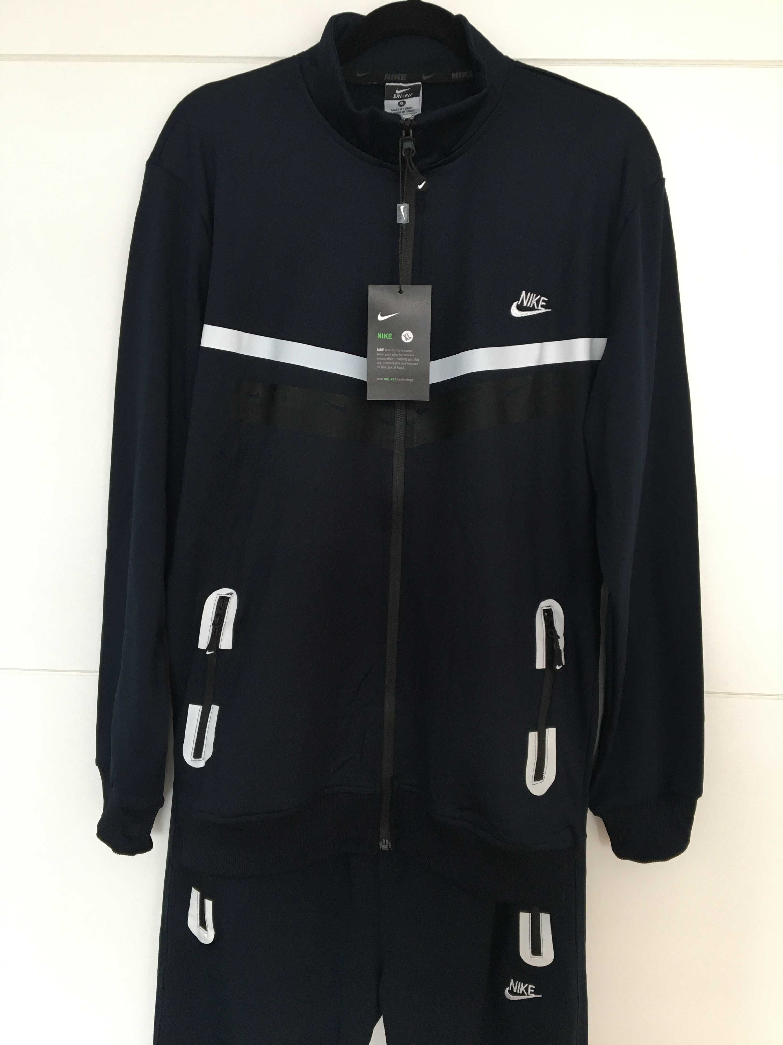 Trening NIKE dry-fit bleumarin / bluza pantaloni pentru barbati mar XL