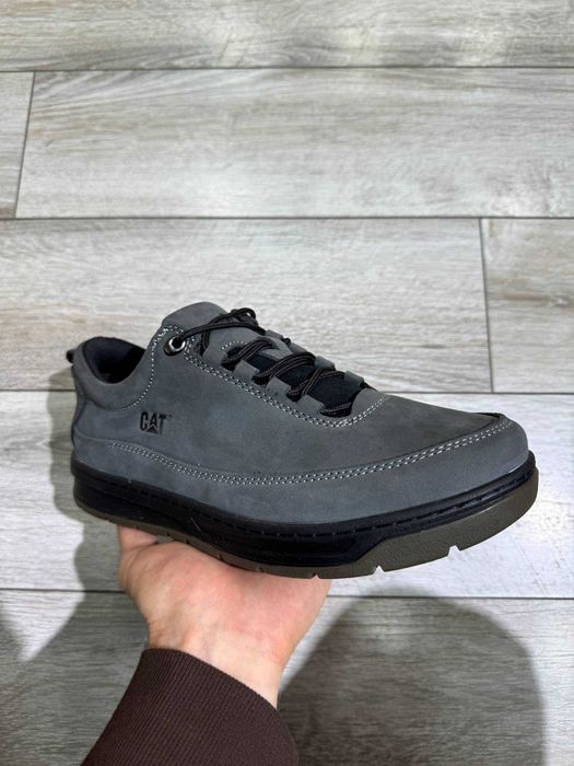 Кроссовки Caterpillar (CAT).