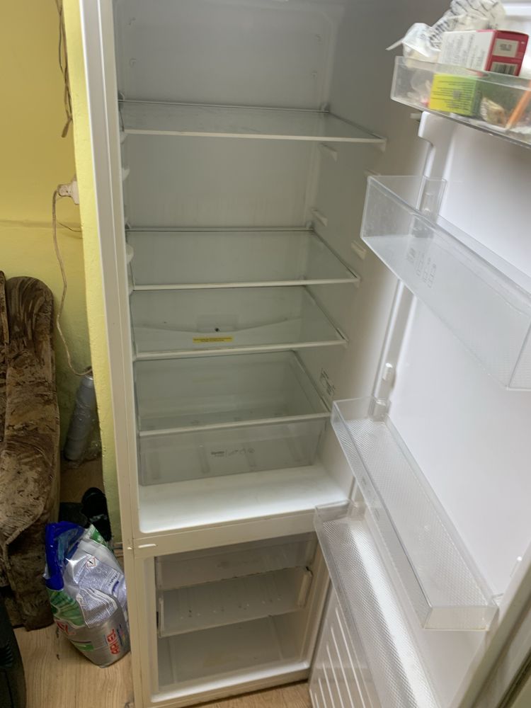 Vand frigider in stare buna