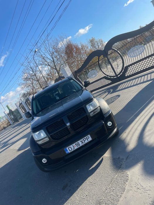 Se vinde Dodge nitro 2.7 diesel