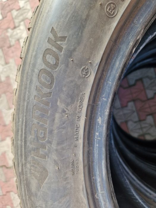 Anvelope Iarnă Hankook 235 55 18