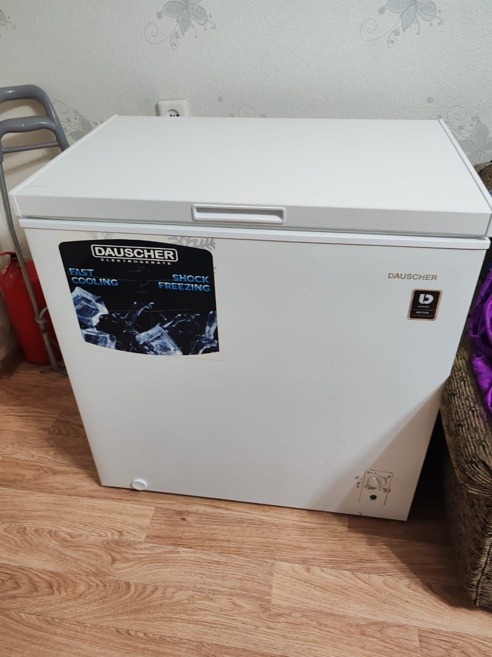 Продам Daushcher морозильную камеру ларь