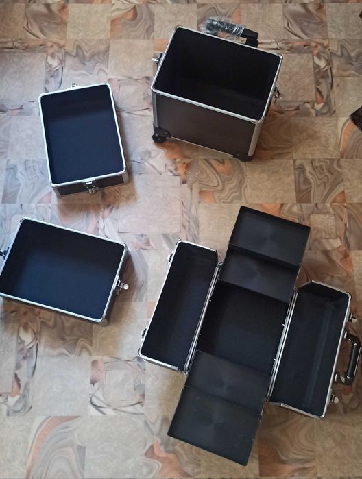 Чемодан кейс для визажиста парикмахера маникюра