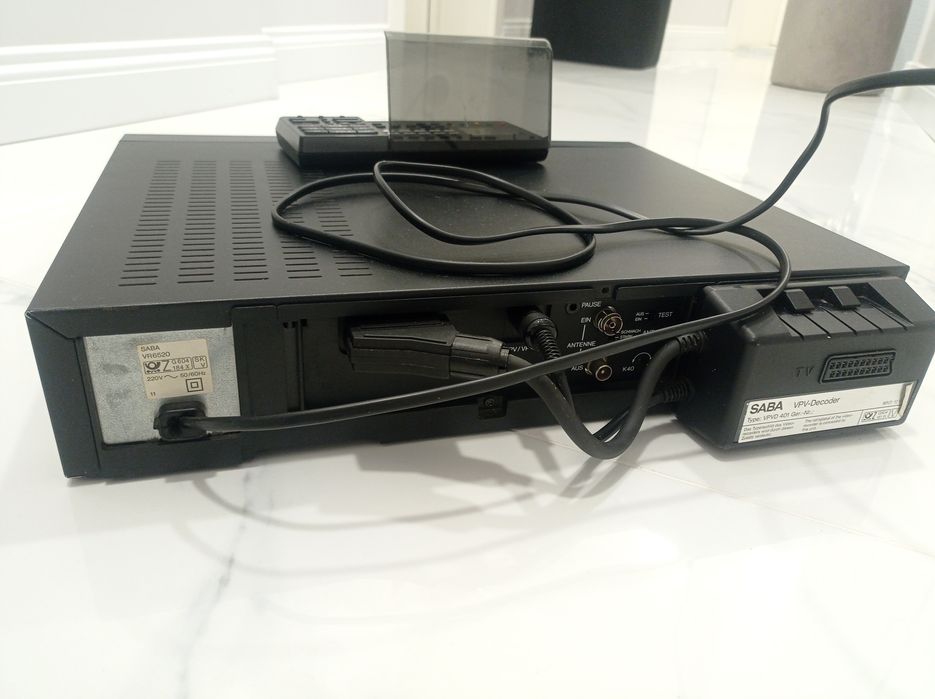 Видеомагнетофон VHS SABA VR 6520