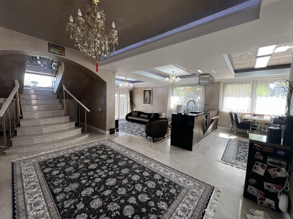 Vila 6 camere | Lux | Berceni - Mobilata