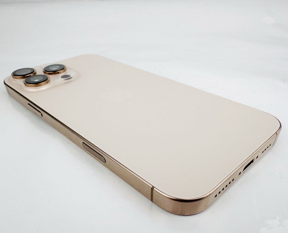 НОВ! Apple iPhone 16 Pro Max 256GB Desert Titanium Гаранция!