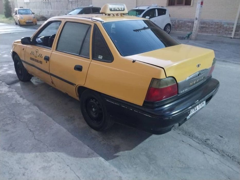 Nexia sotiladi srochni