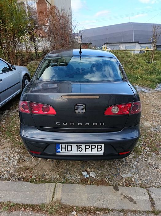 Seat Cordoba motor de 1.6 GPL omologat. Preț 1750 euro neg.