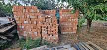 тухли двойка около 2000бр  и около 300 единчики също така дървен  мате