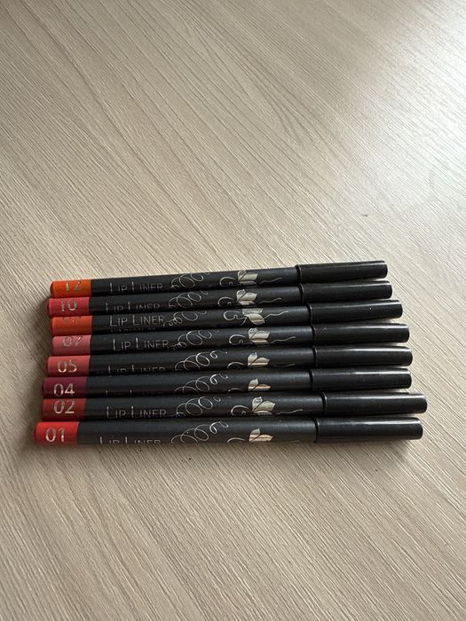 Карандаши для губ новые