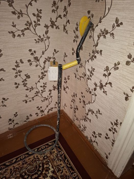 Metall detektor ishlashi al'o darajada.