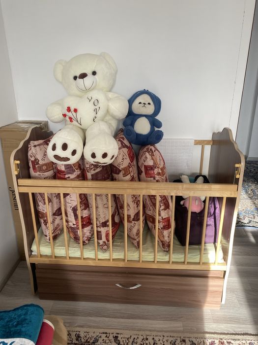 Продам манеж в отличном состояний