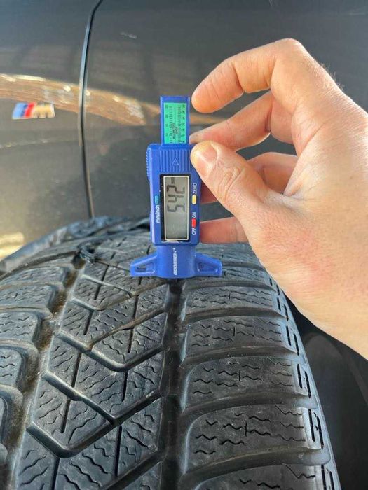 Зимни гуми Pirelli за BMW