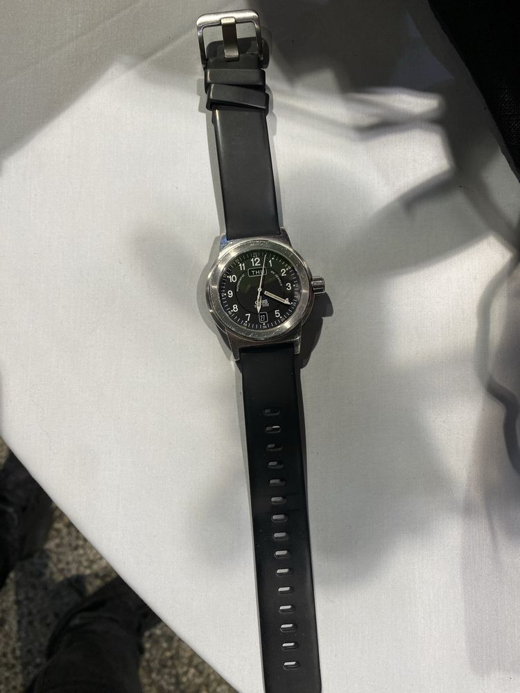 Часовник Oris BC3 day date automatic