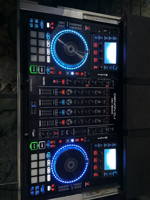 Consola Denon mcx8000 cu case
